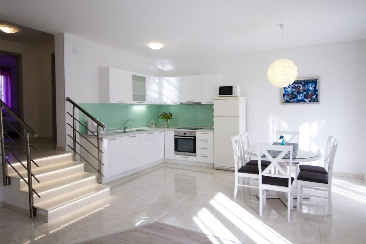 Apartment Nylo Stobrec מראה חיצוני תמונה